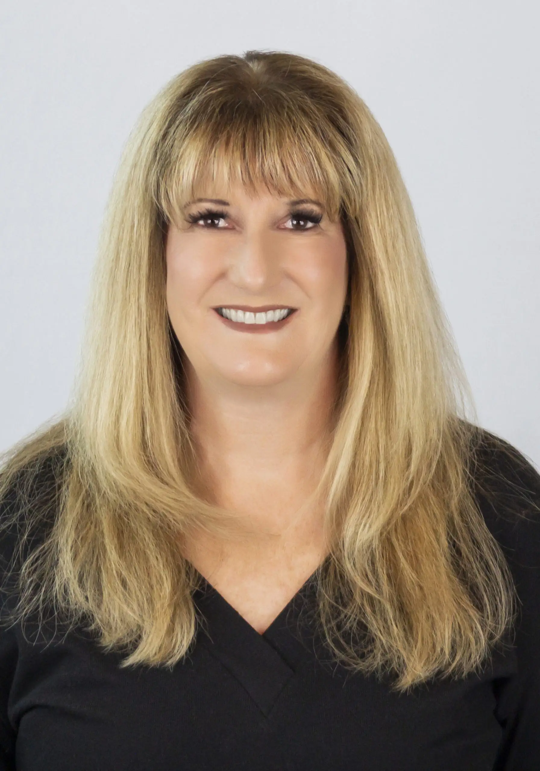 Kim Torres, Escrow Assistant